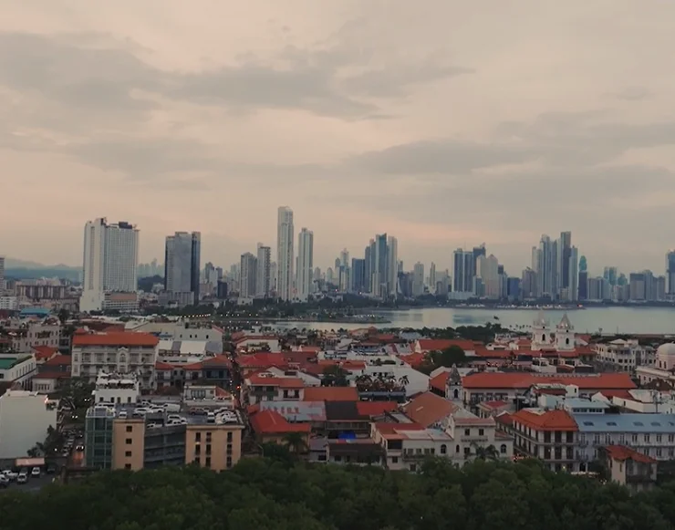 Ciudad de Panamá desde Drone - Sitio web Doinmedia